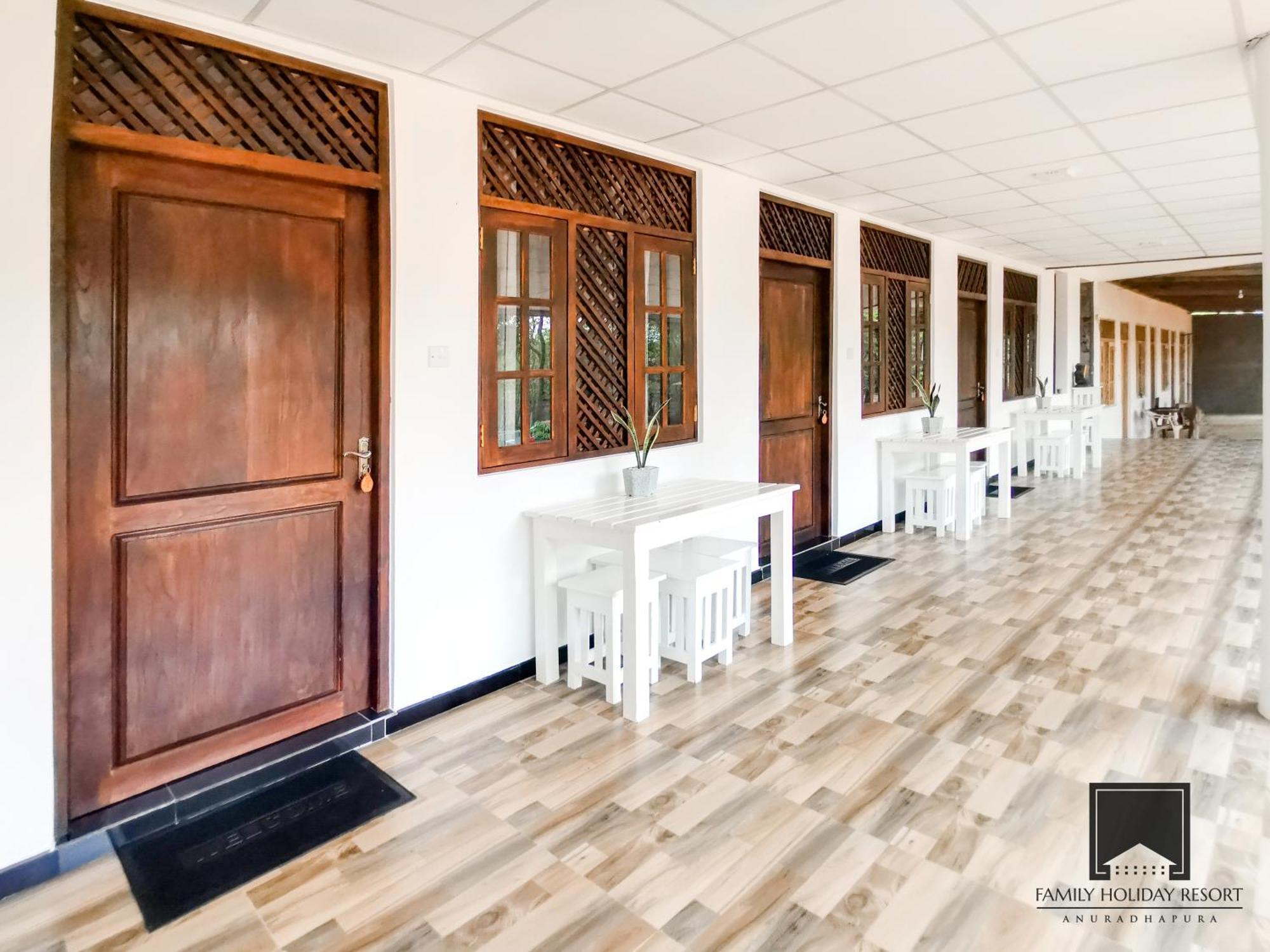 Family Holiday Resort Anuradhapura Exterior photo